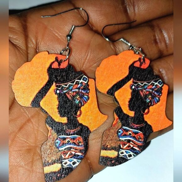 Fun bohemian African dangle earrings - Picture 6 of 7